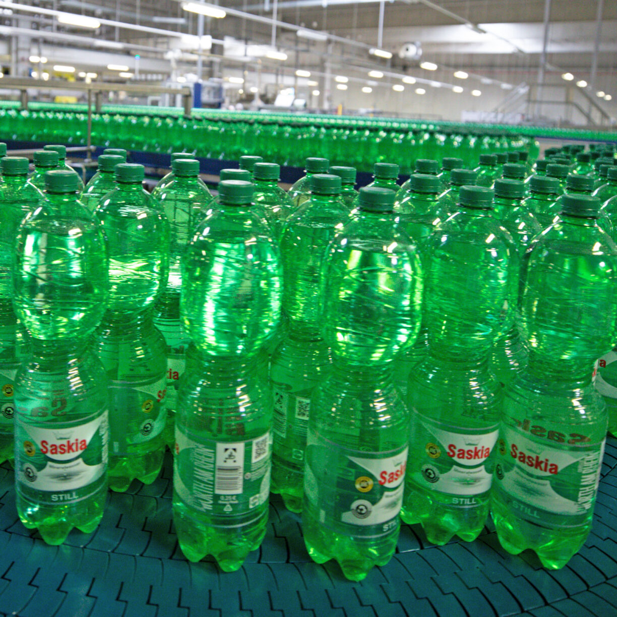 PETRecyclingKreislauf Schwarz Produktion