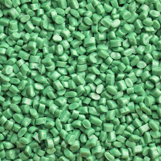 grünes PET-Granulat